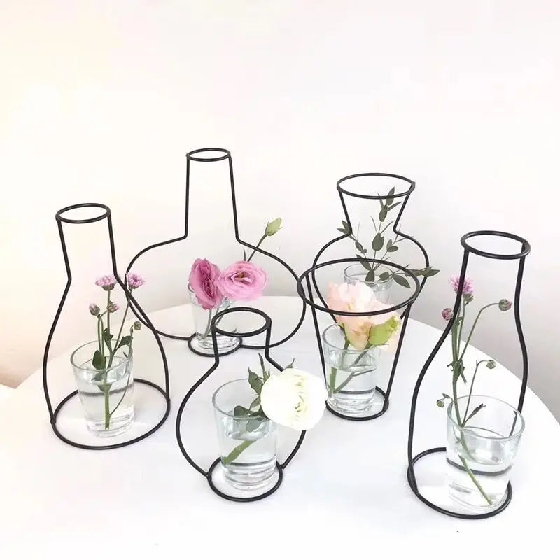 Retro Iron Wire Flower Vase – Stylish Metal Plant Holder in Nordic Style for Home and Garden Decorations 🌼