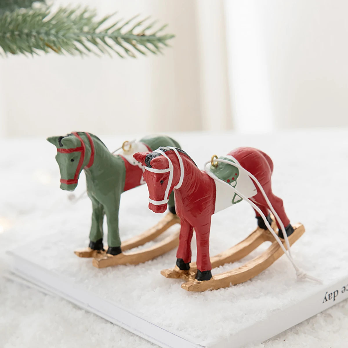 Christmas Painted Resin Rocking Horse Pendant - DIY Hanging Decoration for Christmas Tree πβ¨