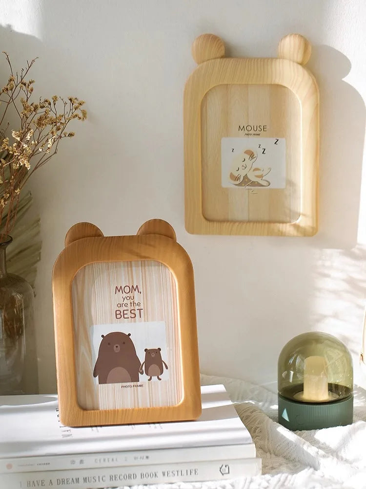Scandinavian 7-Inch Photo Frame β Perfect for sweet memories and table decor π£