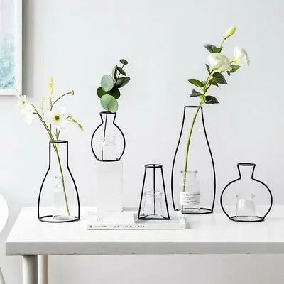 Retro Iron Wire Flower Vase – Stylish Metal Plant Holder in Nordic Style for Home and Garden Decorations 🌼