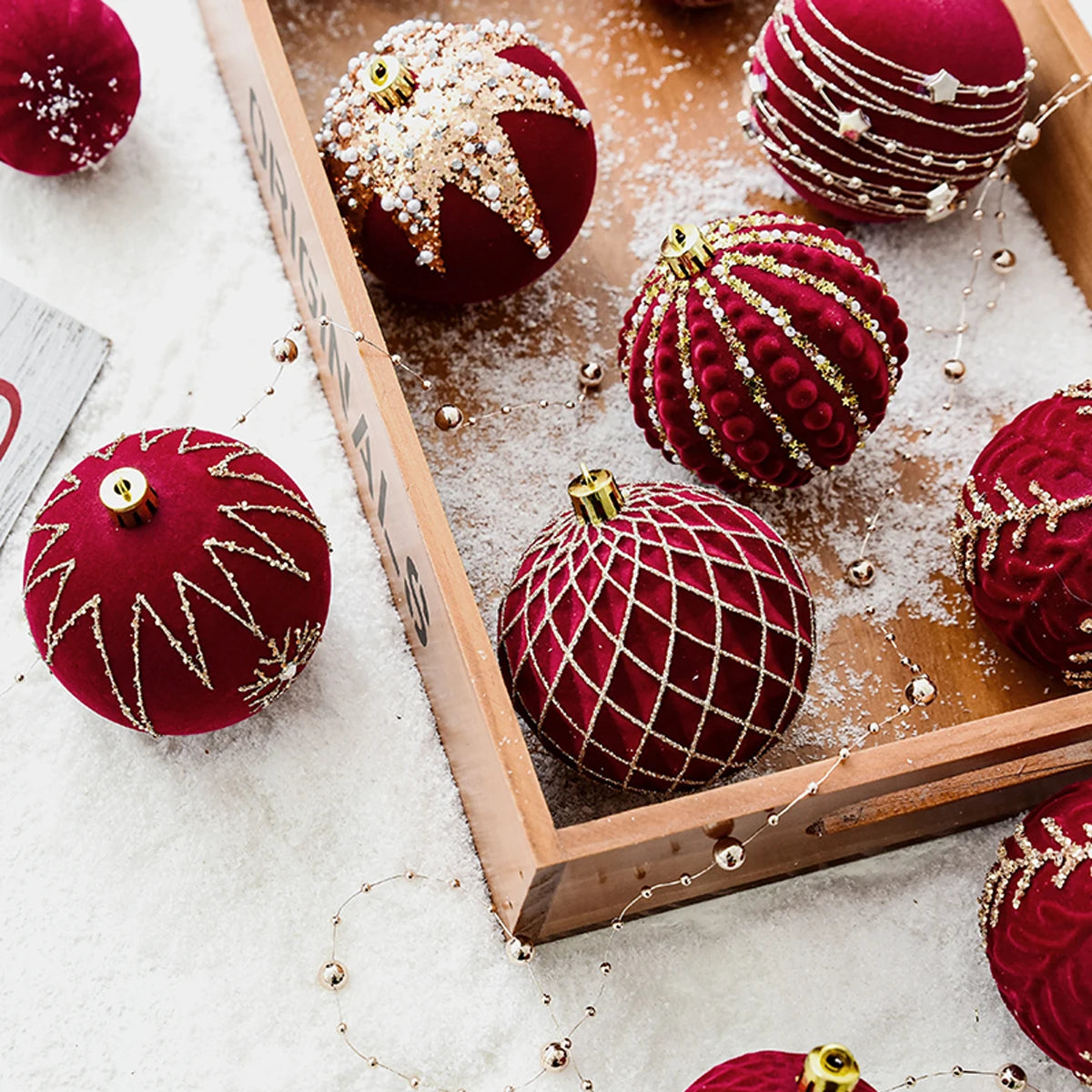Red Plush Painted Christmas Tree Ornaments - DIY Hanging Balls for Festive Decor 🎄✨